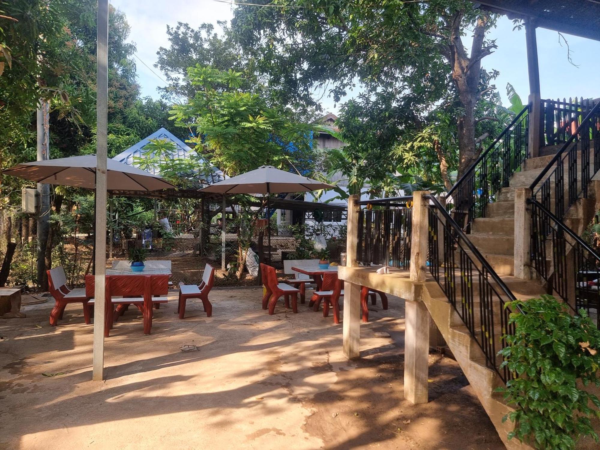 Discover Kratie Homesetay Exterior photo