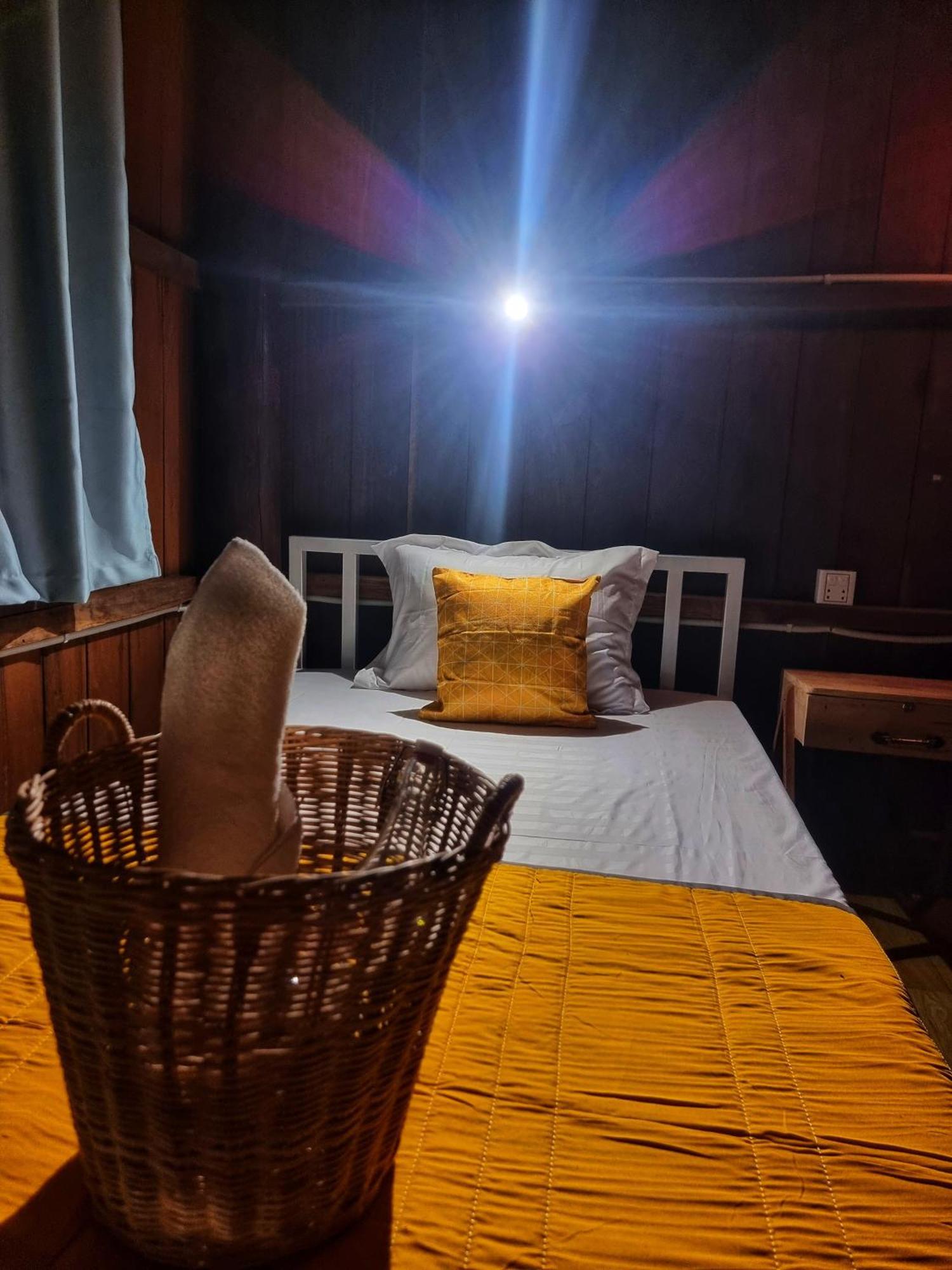 Discover Kratie Homesetay Exterior photo